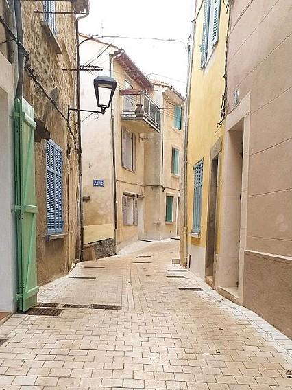 Brignoles - Immobilier - CENTURY 21 Agence Vaubelle - Rue_pavée_Brignoles