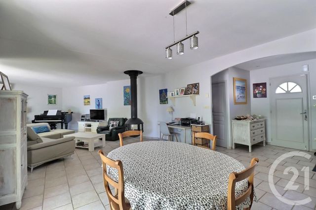 maison à vendre - 5 pièces - 151.1 m2 - BRIGNOLES - 83 - PROVENCE-ALPES-COTE-D-AZUR - Century 21 Agence Vaubelle