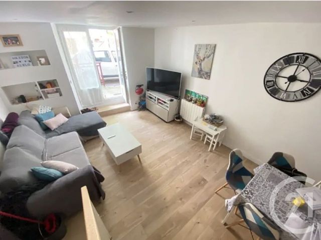 Appartement F3 à vendre - 3 pièces - 68.82 m2 - GAREOULT - 83 - PROVENCE-ALPES-COTE-D-AZUR - Century 21 Agence Vaubelle