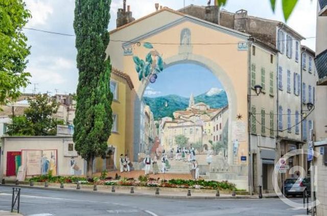 Afficher la photo en grand divers à vendre - 65.0 m2 - BRIGNOLES - 83 - PROVENCE-ALPES-COTE-D-AZUR - Century 21 Agence Vaubelle