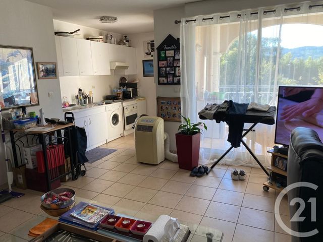 Appartement F2 à vendre - 2 pièces - 44.6 m2 - BRIGNOLES - 83 - PROVENCE-ALPES-COTE-D-AZUR - Century 21 Agence Vaubelle
