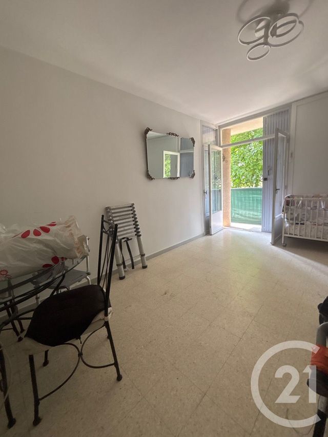 Appartement F2 à vendre - 2 pièces - 48.71 m2 - BRIGNOLES - 83 - PROVENCE-ALPES-COTE-D-AZUR - Century 21 Agence Vaubelle