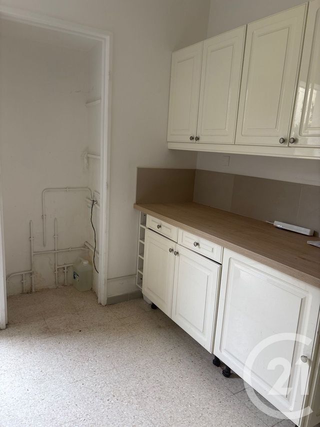 Appartement F2 à vendre - 2 pièces - 48.71 m2 - BRIGNOLES - 83 - PROVENCE-ALPES-COTE-D-AZUR - Century 21 Agence Vaubelle