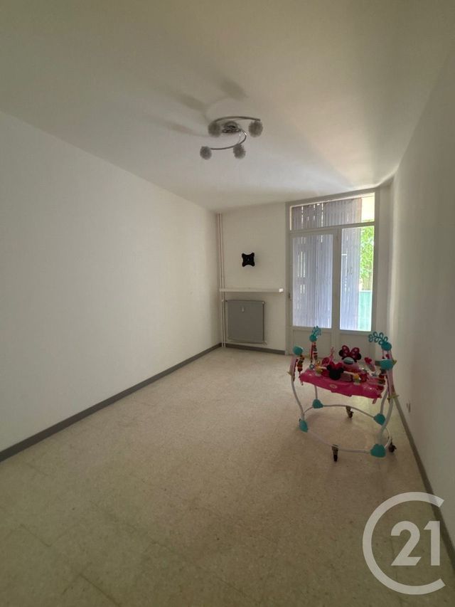 Appartement F2 à vendre - 2 pièces - 48.71 m2 - BRIGNOLES - 83 - PROVENCE-ALPES-COTE-D-AZUR - Century 21 Agence Vaubelle