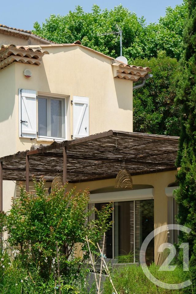 maison à vendre - 5 pièces - 173.0 m2 - CAMPS LA SOURCE - 83 - PROVENCE-ALPES-COTE-D-AZUR - Century 21 Agence Vaubelle