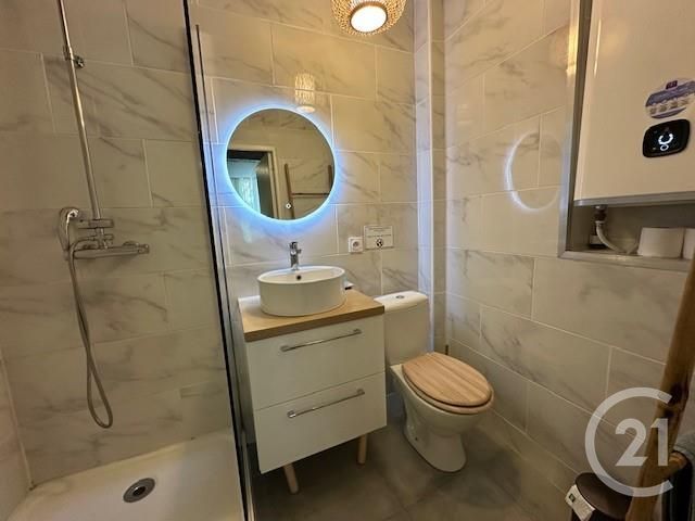 Appartement à vendre - 2 pièces - 43.5 m2 - BRIGNOLES - 83 - PROVENCE-ALPES-COTE-D-AZUR - Century 21 Agence Vaubelle