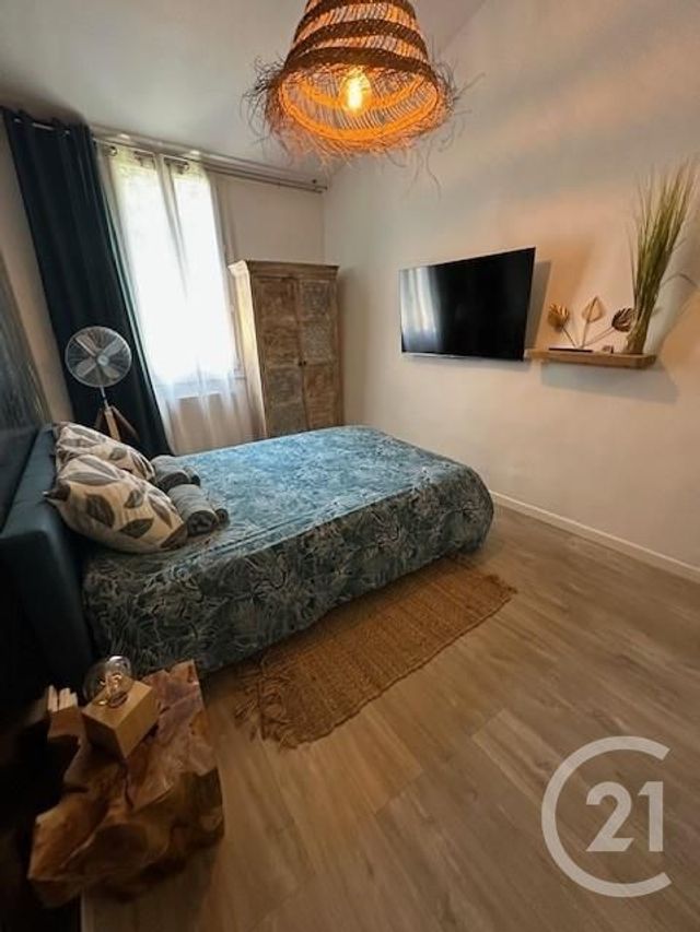 Appartement à vendre - 2 pièces - 43.5 m2 - BRIGNOLES - 83 - PROVENCE-ALPES-COTE-D-AZUR - Century 21 Agence Vaubelle