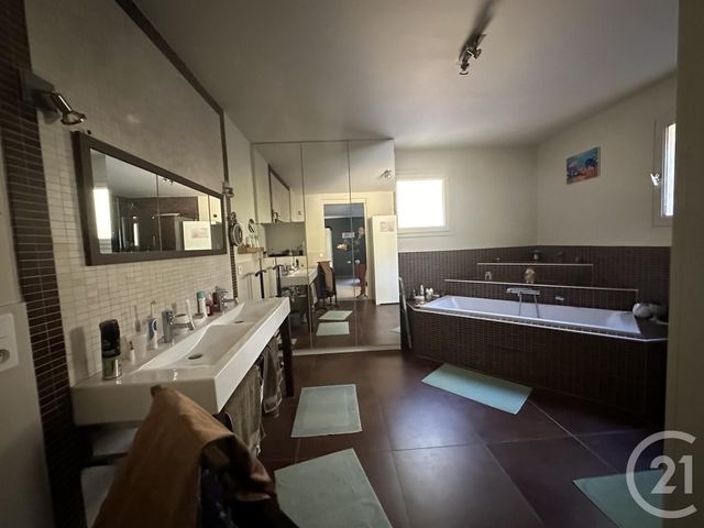 maison à vendre - 7 pièces - 245.0 m2 - BRIGNOLES - 83 - PROVENCE-ALPES-COTE-D-AZUR - Century 21 Agence Vaubelle