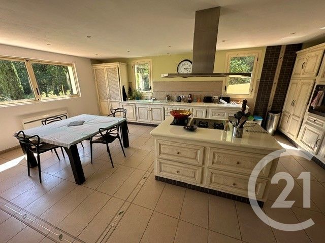 maison à vendre - 7 pièces - 245.0 m2 - BRIGNOLES - 83 - PROVENCE-ALPES-COTE-D-AZUR - Century 21 Agence Vaubelle