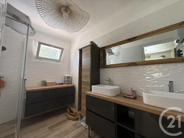 maison à vendre - 5 pièces - 150.0 m2 - TOURVES - 83 - PROVENCE-ALPES-COTE-D-AZUR - Century 21 Agence Vaubelle