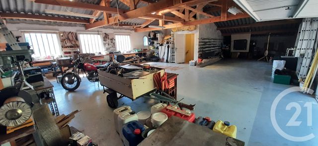 maison à vendre - 10 pièces - 225.0 m2 - PIGNANS - 83 - PROVENCE-ALPES-COTE-D-AZUR - Century 21 Agence Vaubelle