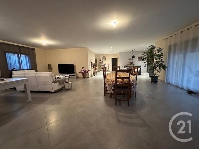 maison à vendre - 7 pièces - 212.0 m2 - BRIGNOLES - 83 - PROVENCE-ALPES-COTE-D-AZUR - Century 21 Agence Vaubelle