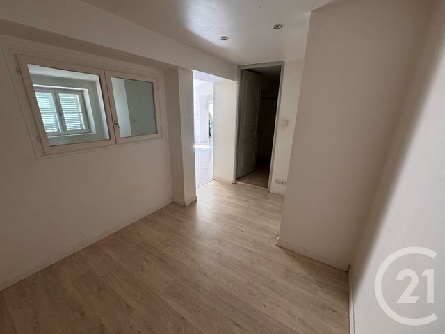 Appartement F2 bis à vendre - 2 pièces - 63.24 m2 - TOULON - 83 - PROVENCE-ALPES-COTE-D-AZUR - Century 21 Agence Vaubelle