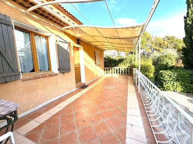 maison à vendre - 4 pièces - 88.0 m2 - BESSE SUR ISSOLE - 83 - PROVENCE-ALPES-COTE-D-AZUR - Century 21 Agence Vaubelle