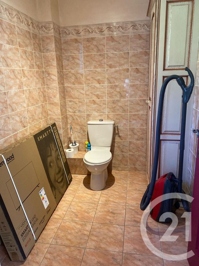 maison à vendre - 4 pièces - 140.0 m2 - BESSE SUR ISSOLE - 83 - PROVENCE-ALPES-COTE-D-AZUR - Century 21 Agence Vaubelle