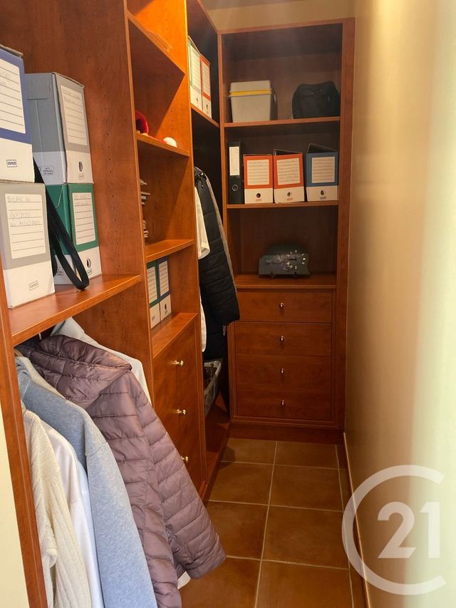 maison à vendre - 4 pièces - 140.0 m2 - BESSE SUR ISSOLE - 83 - PROVENCE-ALPES-COTE-D-AZUR - Century 21 Agence Vaubelle