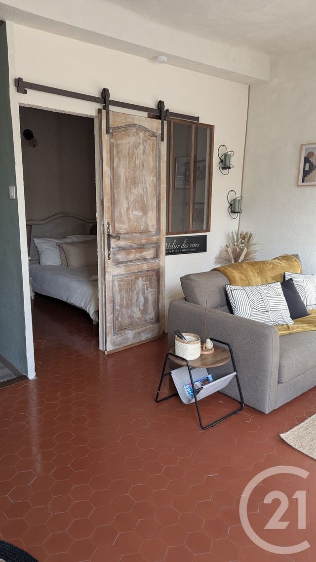 Appartement F1 à vendre - 1 pièce - 33.07 m2 - BRIGNOLES - 83 - PROVENCE-ALPES-COTE-D-AZUR - Century 21 Agence Vaubelle