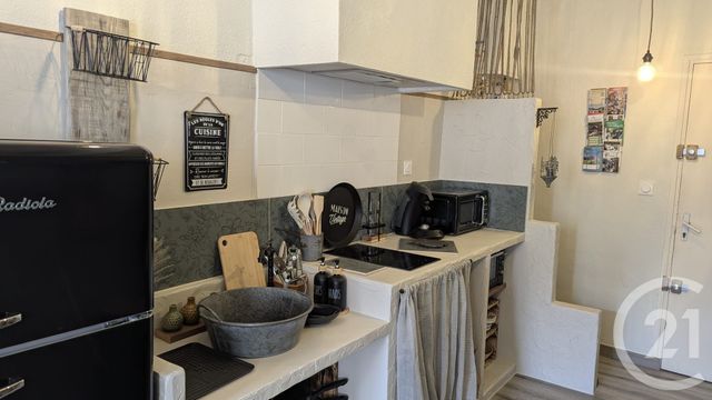 Appartement F1 à vendre - 1 pièce - 33.07 m2 - BRIGNOLES - 83 - PROVENCE-ALPES-COTE-D-AZUR - Century 21 Agence Vaubelle