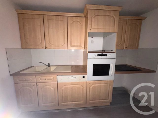 Appartement Duplex à vendre - 3 pièces - 95.33 m2 - BRIGNOLES - 83 - PROVENCE-ALPES-COTE-D-AZUR - Century 21 Agence Vaubelle