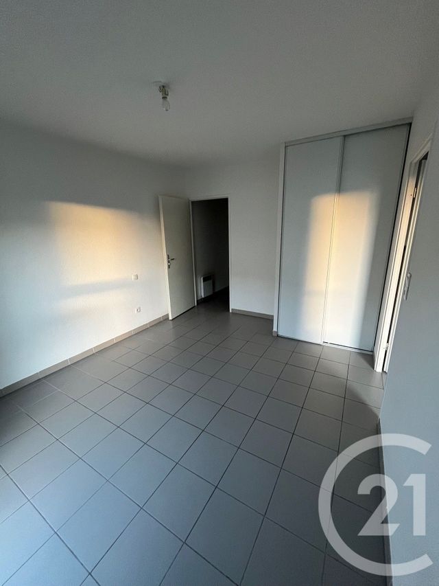 Appartement F2 à vendre - 2 pièces - 39.0 m2 - BRIGNOLES - 83 - PROVENCE-ALPES-COTE-D-AZUR - Century 21 Agence Vaubelle