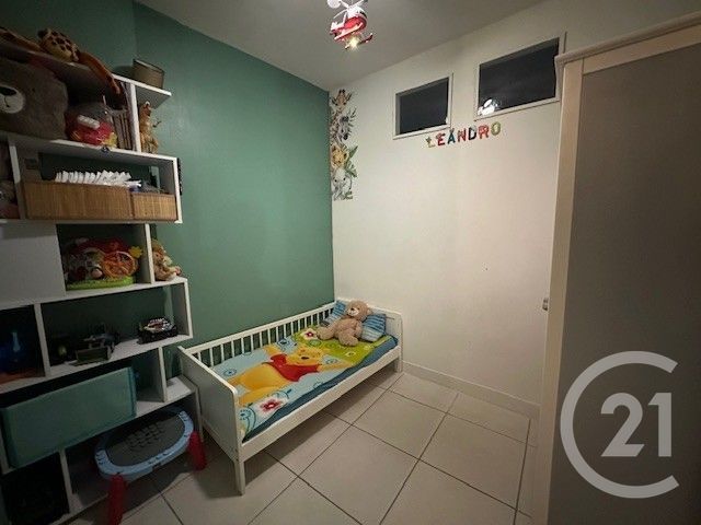 Appartement F2 bis à vendre - 2 pièces - 46.7 m2 - LE VAL - 83 - PROVENCE-ALPES-COTE-D-AZUR - Century 21 Agence Vaubelle