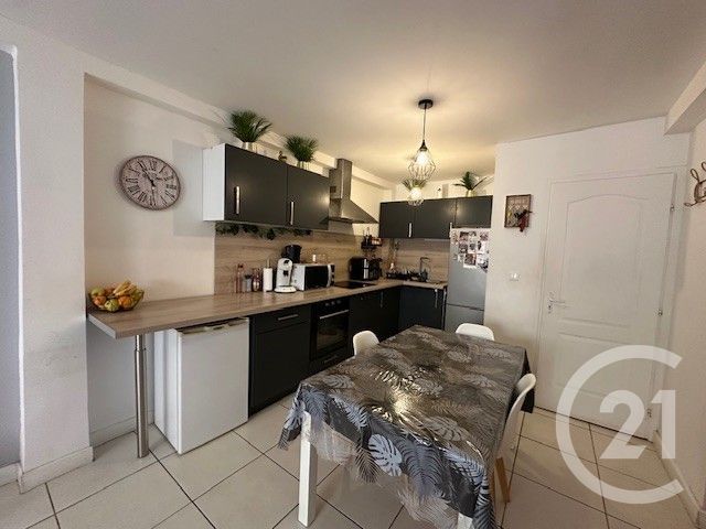 Appartement F2 bis à vendre - 2 pièces - 46.7 m2 - LE VAL - 83 - PROVENCE-ALPES-COTE-D-AZUR - Century 21 Agence Vaubelle