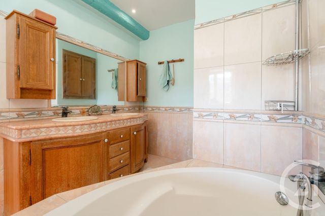 maison à vendre - 8 pièces - 230.0 m2 - LES ARCS - 83 - PROVENCE-ALPES-COTE-D-AZUR - Century 21 Agence Vaubelle