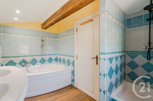 maison à vendre - 8 pièces - 230.0 m2 - LES ARCS - 83 - PROVENCE-ALPES-COTE-D-AZUR - Century 21 Agence Vaubelle