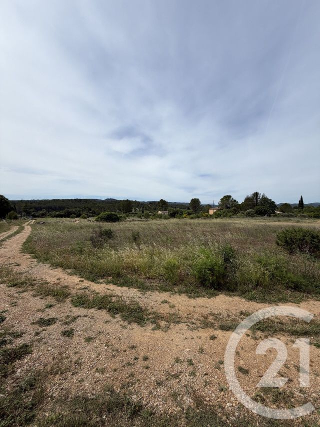 terrain - CARCES - 83