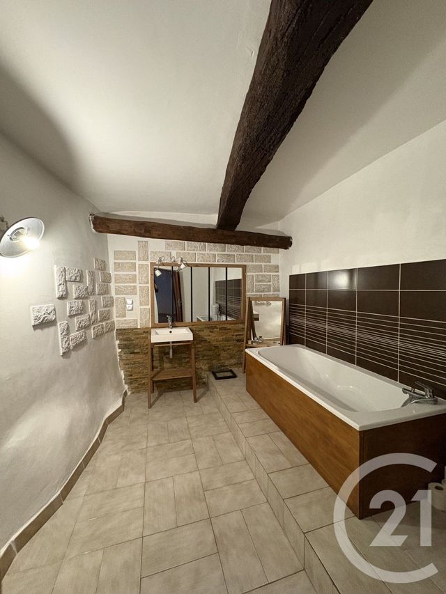 Appartement T2 à vendre - 2 pièces - 55.93 m2 - BRIGNOLES - 83 - PROVENCE-ALPES-COTE-D-AZUR - Century 21 Agence Vaubelle