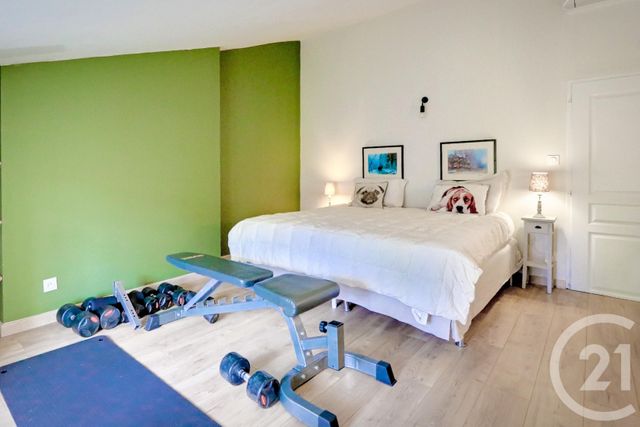 maison à vendre - 9 pièces - 270.0 m2 - PIGNANS - 83 - PROVENCE-ALPES-COTE-D-AZUR - Century 21 Agence Vaubelle