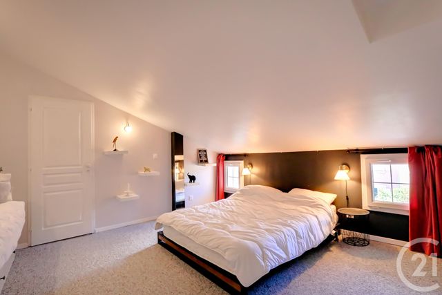 maison à vendre - 9 pièces - 270.0 m2 - PIGNANS - 83 - PROVENCE-ALPES-COTE-D-AZUR - Century 21 Agence Vaubelle