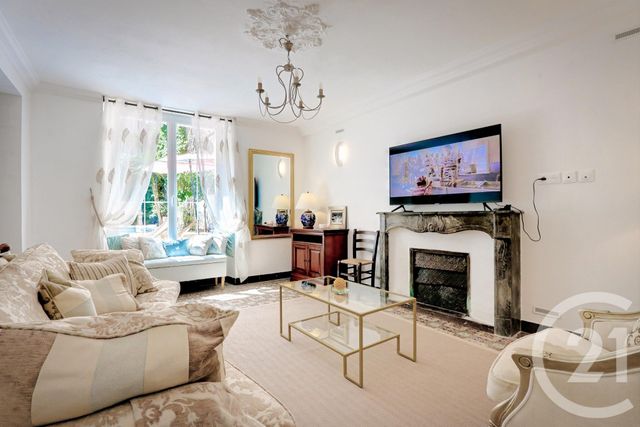 maison à vendre - 9 pièces - 270.0 m2 - PIGNANS - 83 - PROVENCE-ALPES-COTE-D-AZUR - Century 21 Agence Vaubelle