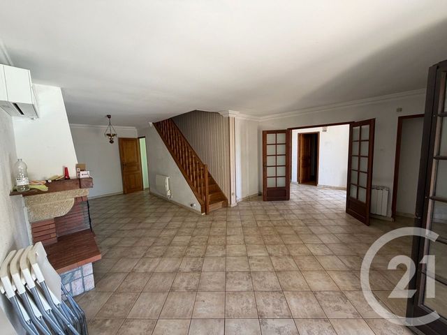 maison à vendre - 6 pièces - 105.0 m2 - GAREOULT - 83 - PROVENCE-ALPES-COTE-D-AZUR - Century 21 Agence Vaubelle