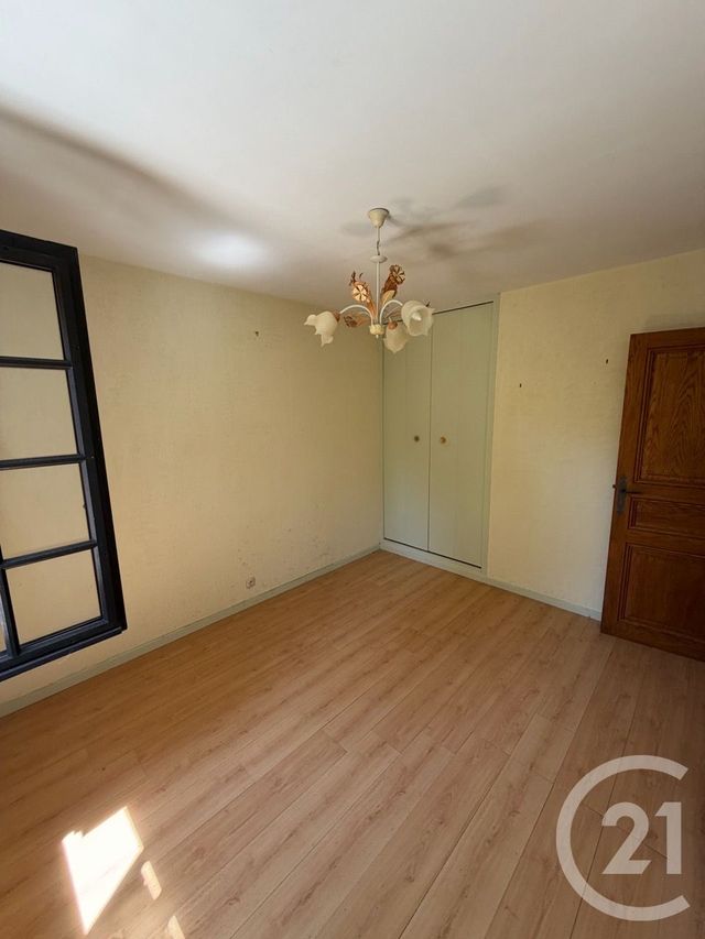 maison à vendre - 6 pièces - 105.0 m2 - GAREOULT - 83 - PROVENCE-ALPES-COTE-D-AZUR - Century 21 Agence Vaubelle