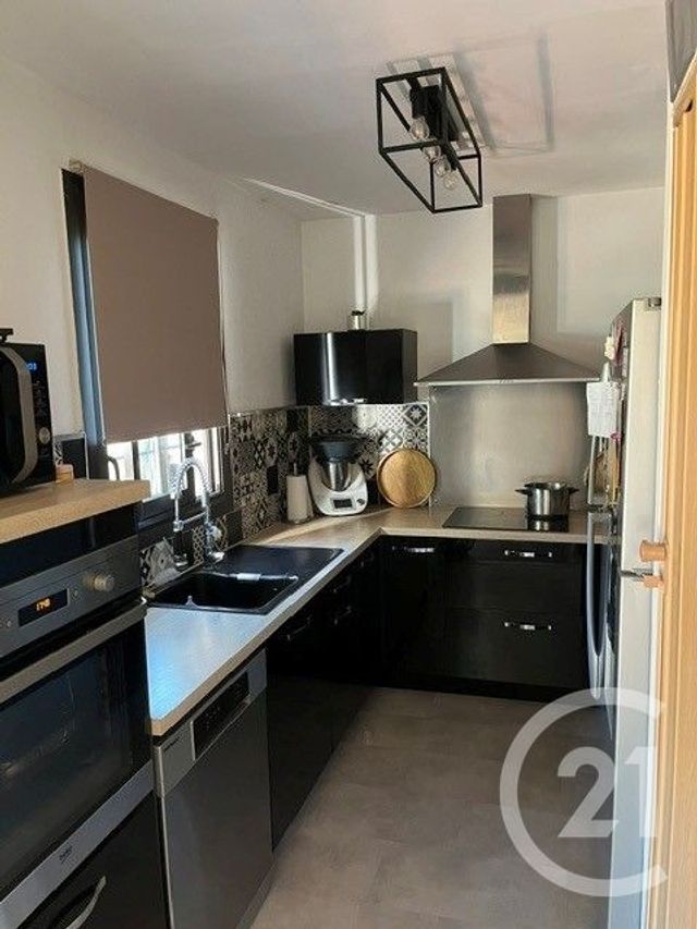 maison à vendre - 5 pièces - 100.0 m2 - TOURVES - 83 - PROVENCE-ALPES-COTE-D-AZUR - Century 21 Agence Vaubelle
