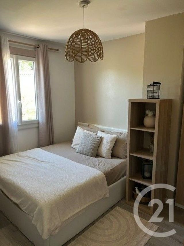 maison à vendre - 5 pièces - 100.0 m2 - TOURVES - 83 - PROVENCE-ALPES-COTE-D-AZUR - Century 21 Agence Vaubelle