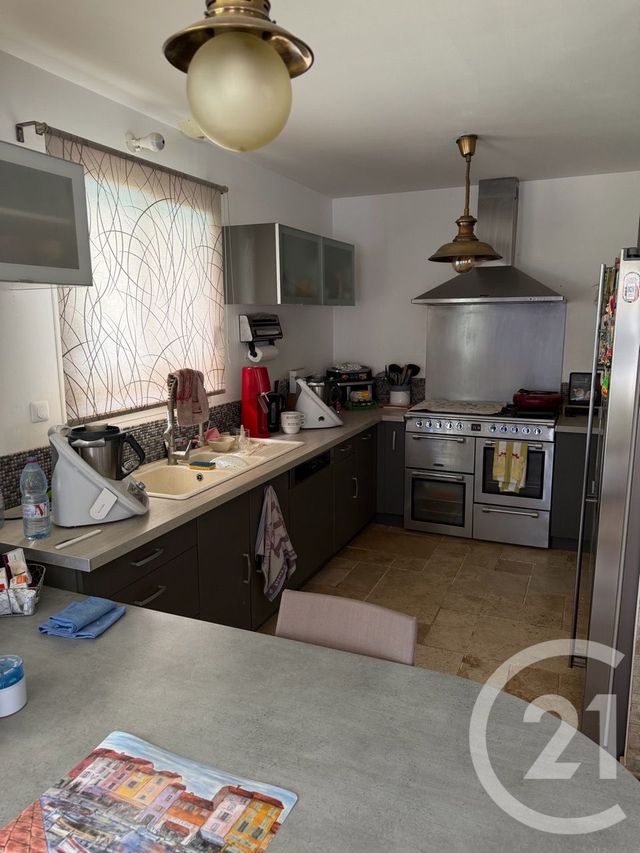 maison à vendre - 4 pièces - 135.0 m2 - STE ANASTASIE SUR ISSOLE - 83 - PROVENCE-ALPES-COTE-D-AZUR - Century 21 Agence Vaubelle