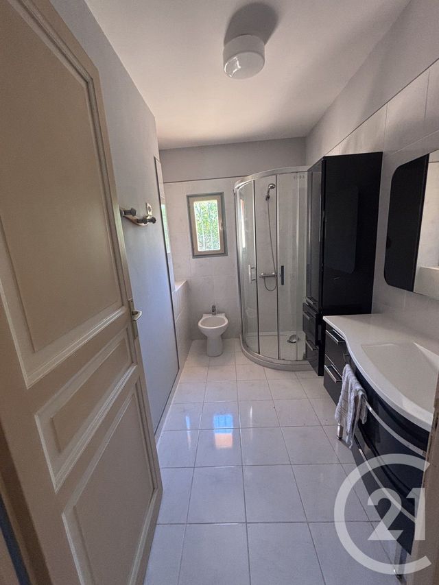 maison à vendre - 5 pièces - 90.0 m2 - CAMPS LA SOURCE - 83 - PROVENCE-ALPES-COTE-D-AZUR - Century 21 Agence Vaubelle