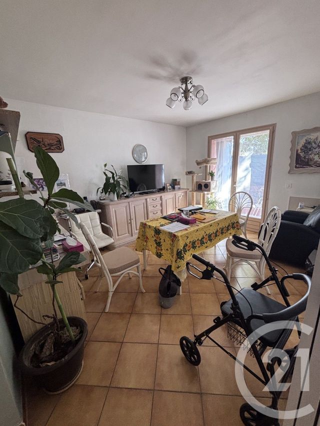 maison à vendre - 5 pièces - 90.0 m2 - CAMPS LA SOURCE - 83 - PROVENCE-ALPES-COTE-D-AZUR - Century 21 Agence Vaubelle
