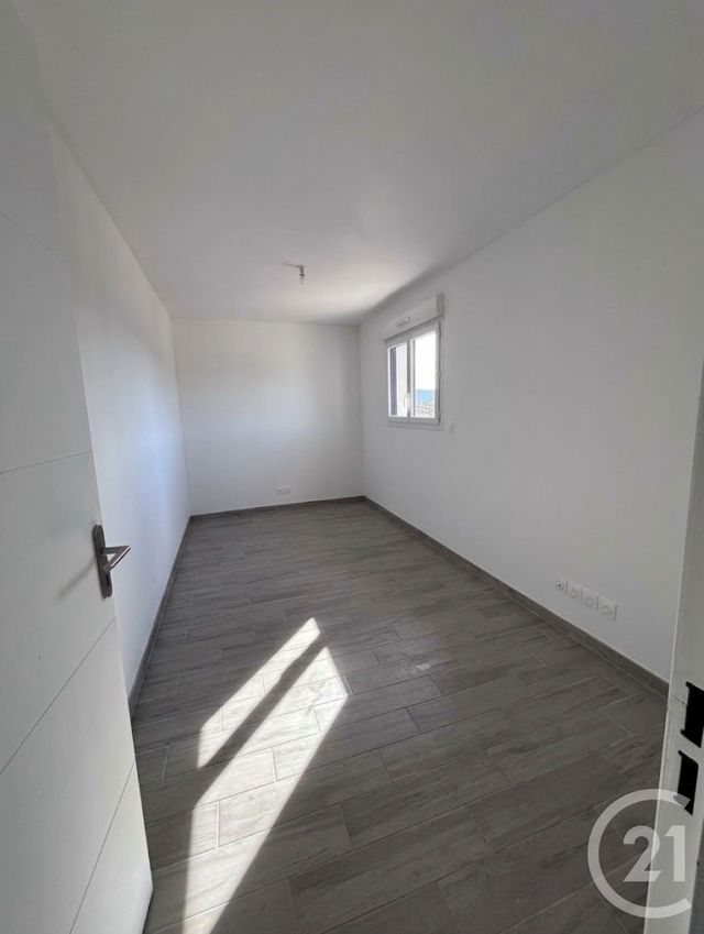 maison à vendre - 7 pièces - 170.0 m2 - GAREOULT - 83 - PROVENCE-ALPES-COTE-D-AZUR - Century 21 Agence Vaubelle