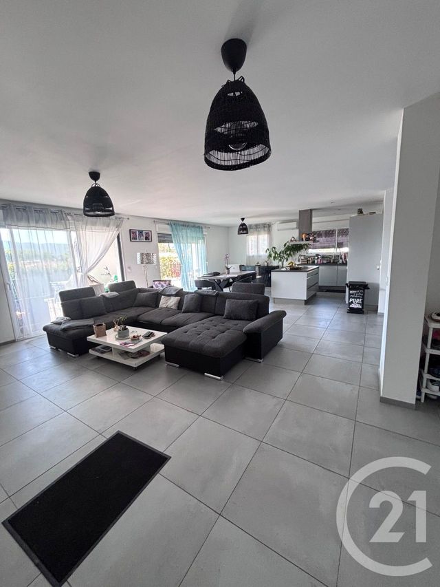 maison à vendre - 7 pièces - 170.0 m2 - GAREOULT - 83 - PROVENCE-ALPES-COTE-D-AZUR - Century 21 Agence Vaubelle