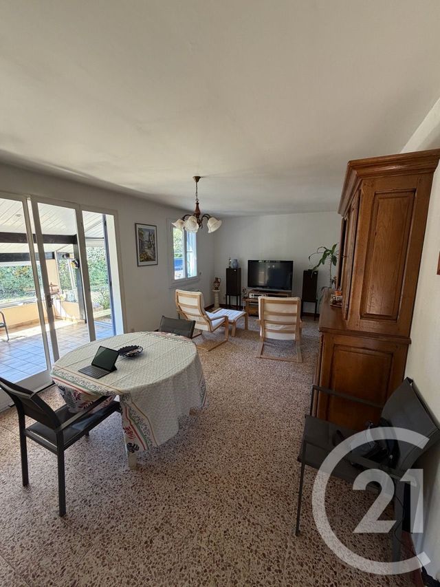 maison à vendre - 4 pièces - 88.67 m2 - LE VAL - 83 - PROVENCE-ALPES-COTE-D-AZUR - Century 21 Agence Vaubelle